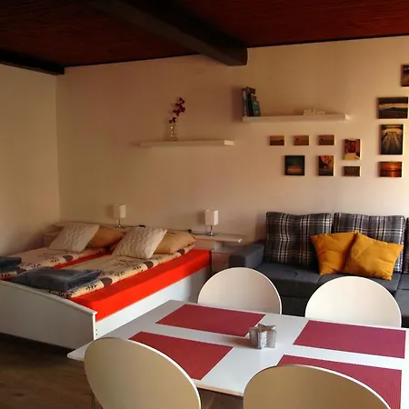 Apartament Riverbank Studio *
