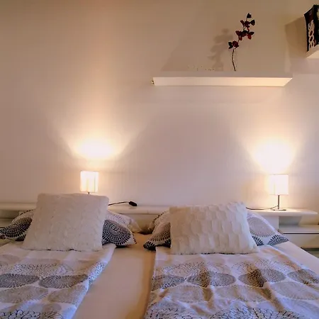 Riverbank Studio Apartament