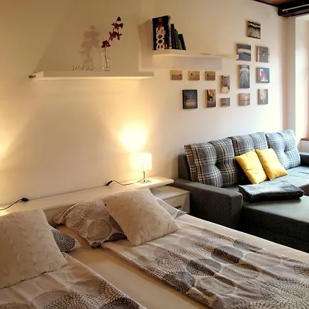 Riverbank Studio Apartman Ljubljana
